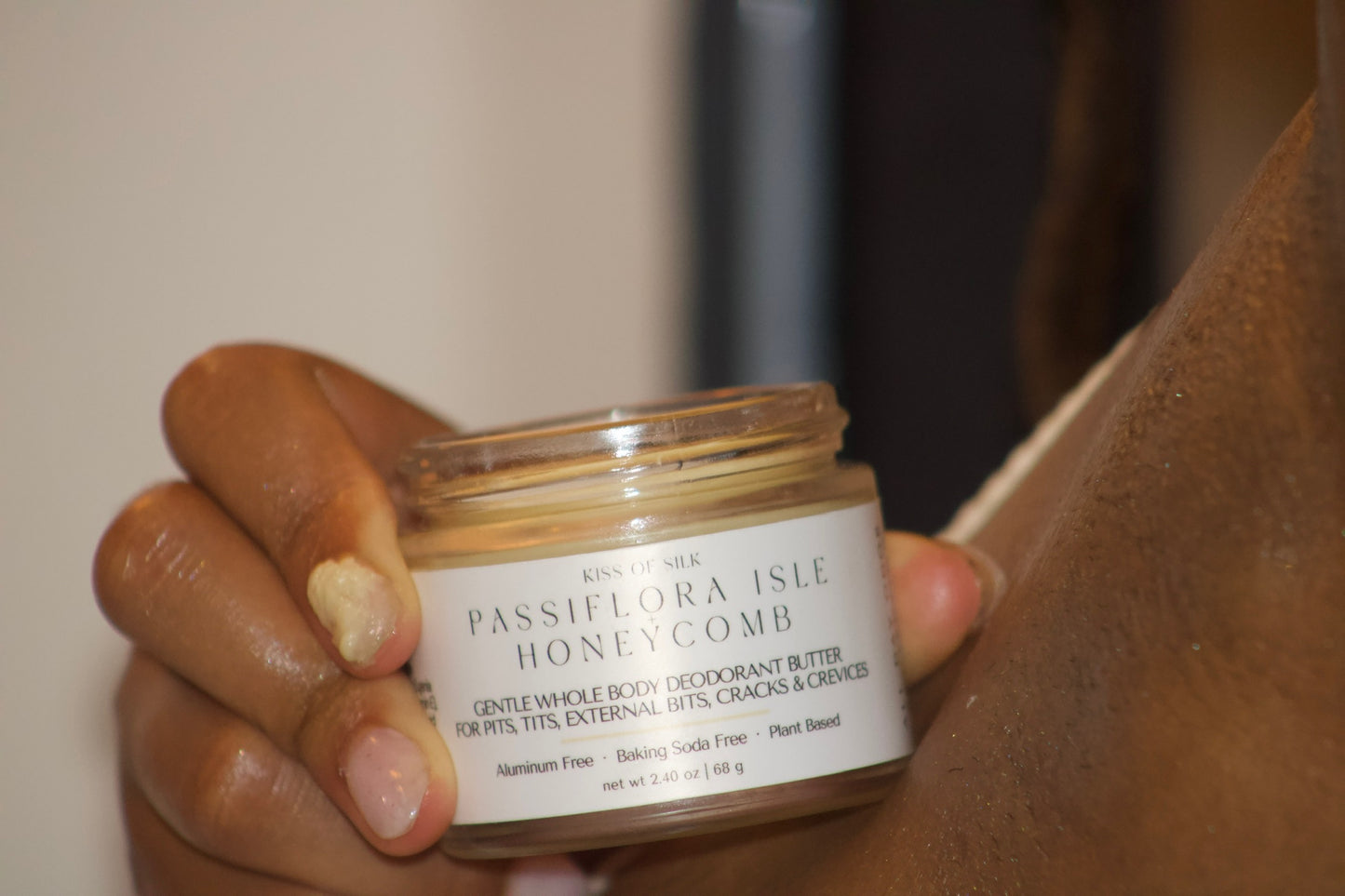 Passiflora Isle + Honeycomb Whole Body Deodorant Butter