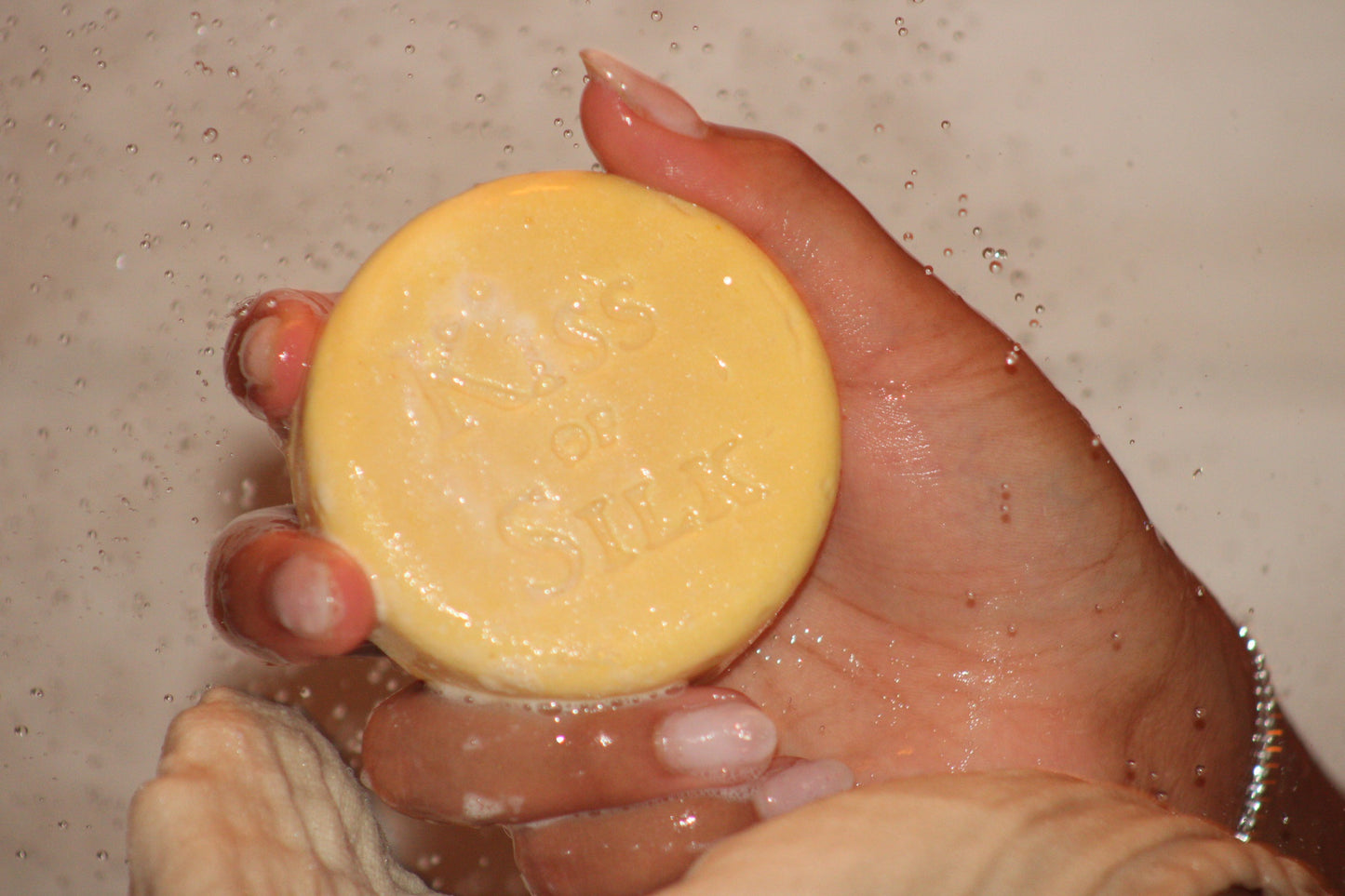 Passiflora Isle + Honeycomb pH Balanced Body Wash Bar