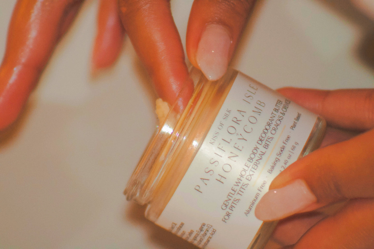 Passiflora Isle + Honeycomb Whole Body Deodorant Butter
