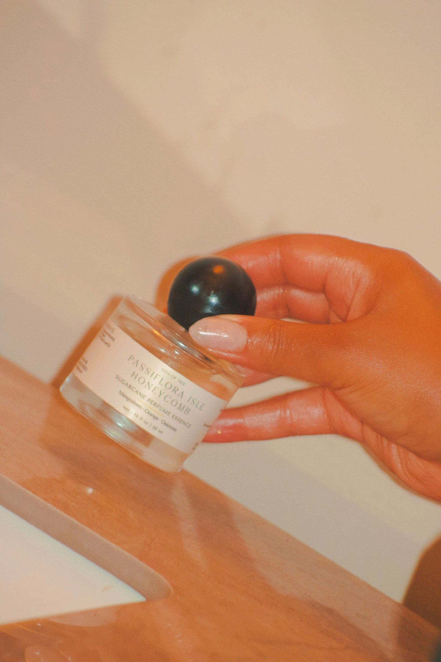 Passiflora Isle + Honeycomb Sugarcane Perfume Essence